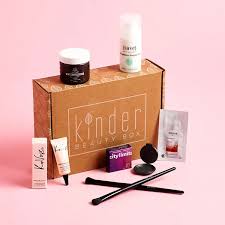 Why Custom Beauty Packaging Is a Game-Changer for Emerging Brands