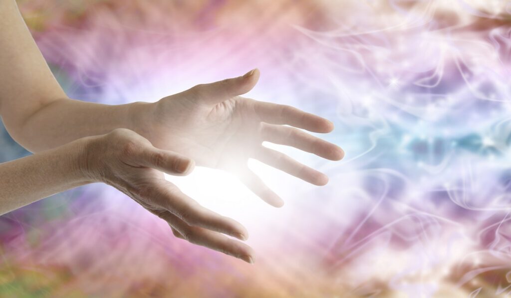 Distance Reiki: Healing Beyond Boundaries