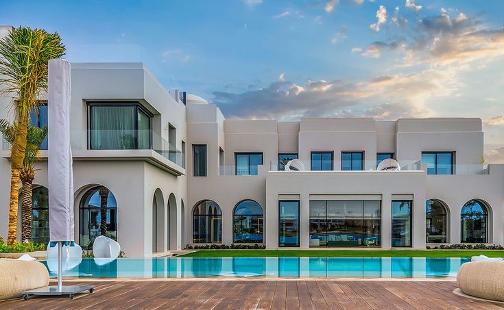 New PostIs Now a Good Time to Invest in Dubai Real Estate?