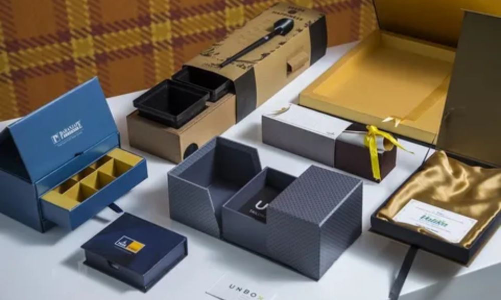 Why Custom Apparel Boxes Are Essential For Clothing Brands